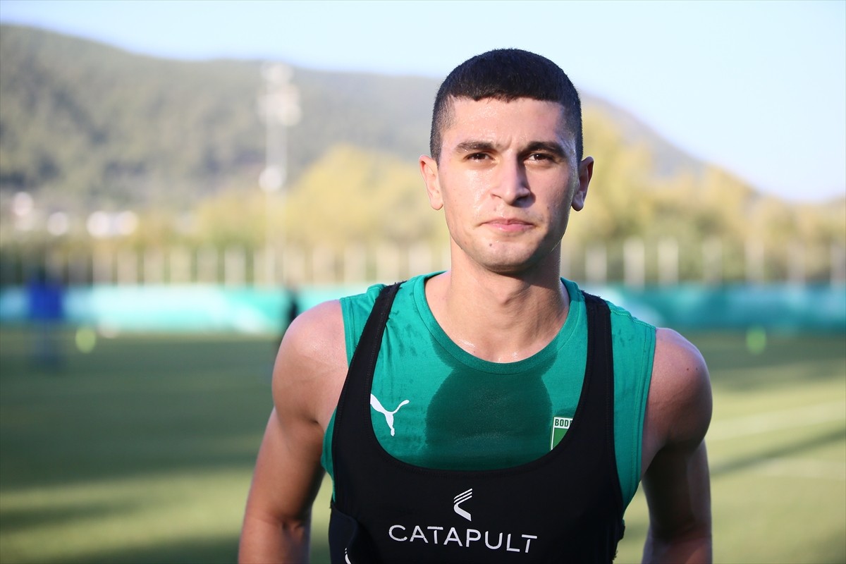 Süper Lig'de ilk kez mücadele edecek Sipay Bodrum FK'de yeni transferlerden Christophe Herelle...