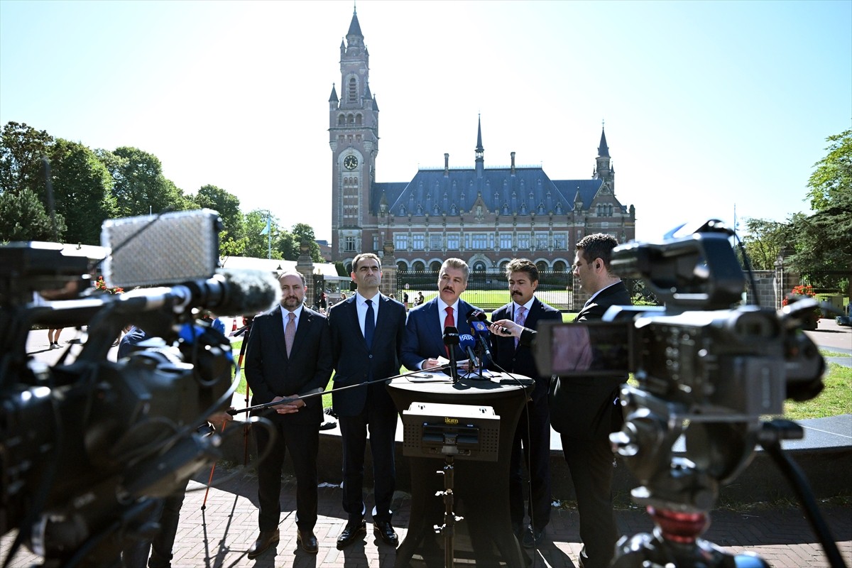 TBMM Adalet Komisyonu Başkanı Cüneyt Yüksel (fotoğrafta) ve TBMM hukuk heyeti, Lahey’de...