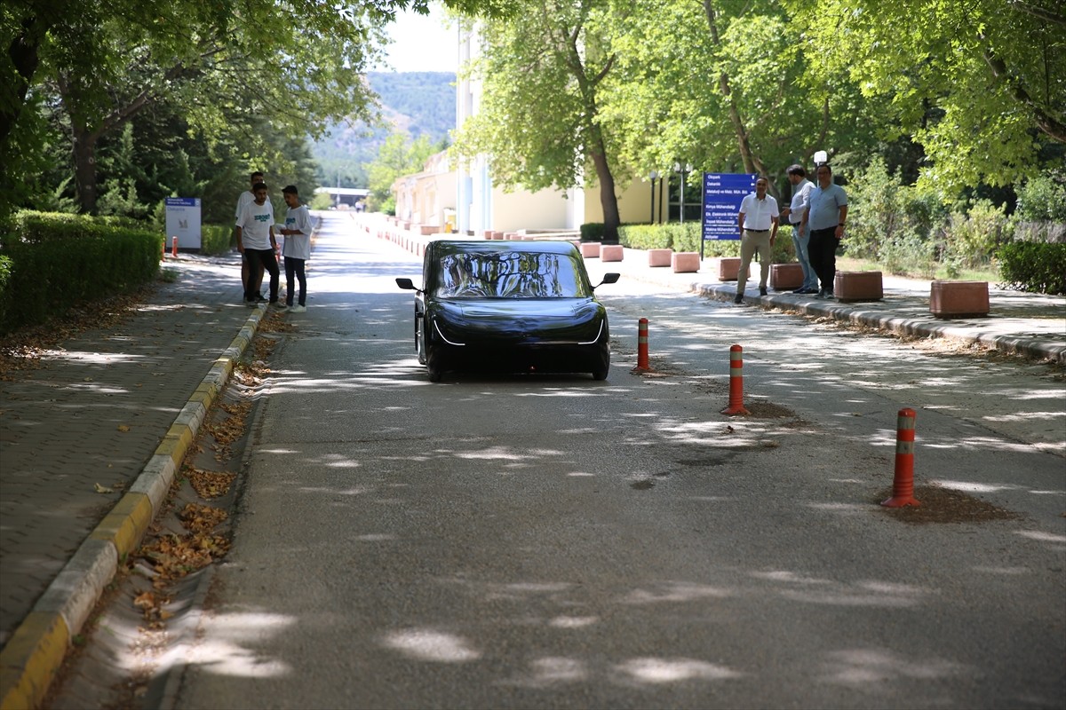 TEKNOFEST Havacılık, Uzay ve Teknoloji Festivali'nde geçen yıl Türkiye 3'üncüsü olan Eskişehir...