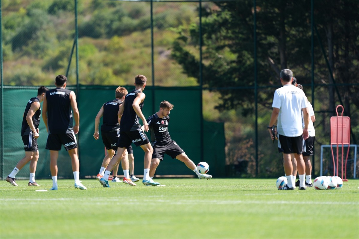 Trendyol Süper Lig'in ilk haftasında 11 Ağustos Pazar günü Samsunspor'a konuk olacak Beşiktaş, 2...