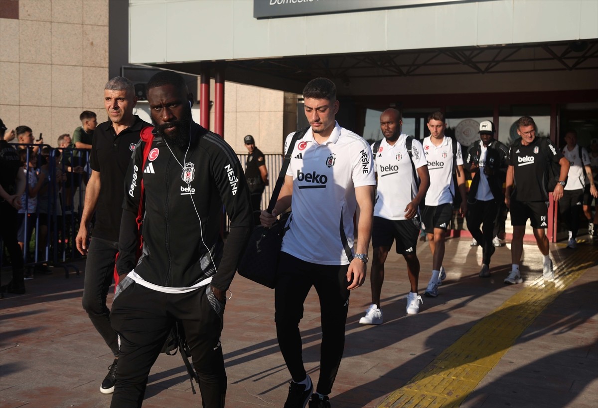 Trendyol Süper Lig’in 1. haftasında Beşiktaş, yarın Samsunspor ile oynayacağı maç için Samsun’a...