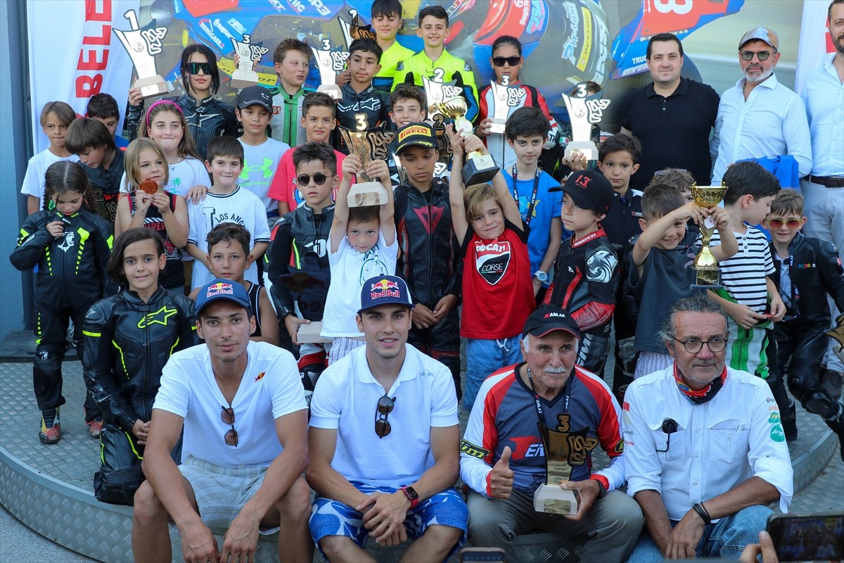 Türkiye Motosiklet Federasyonunca (TMF) Uşak'ta düzenlenen Türkiye Süpermoto Şampiyonası'nın...