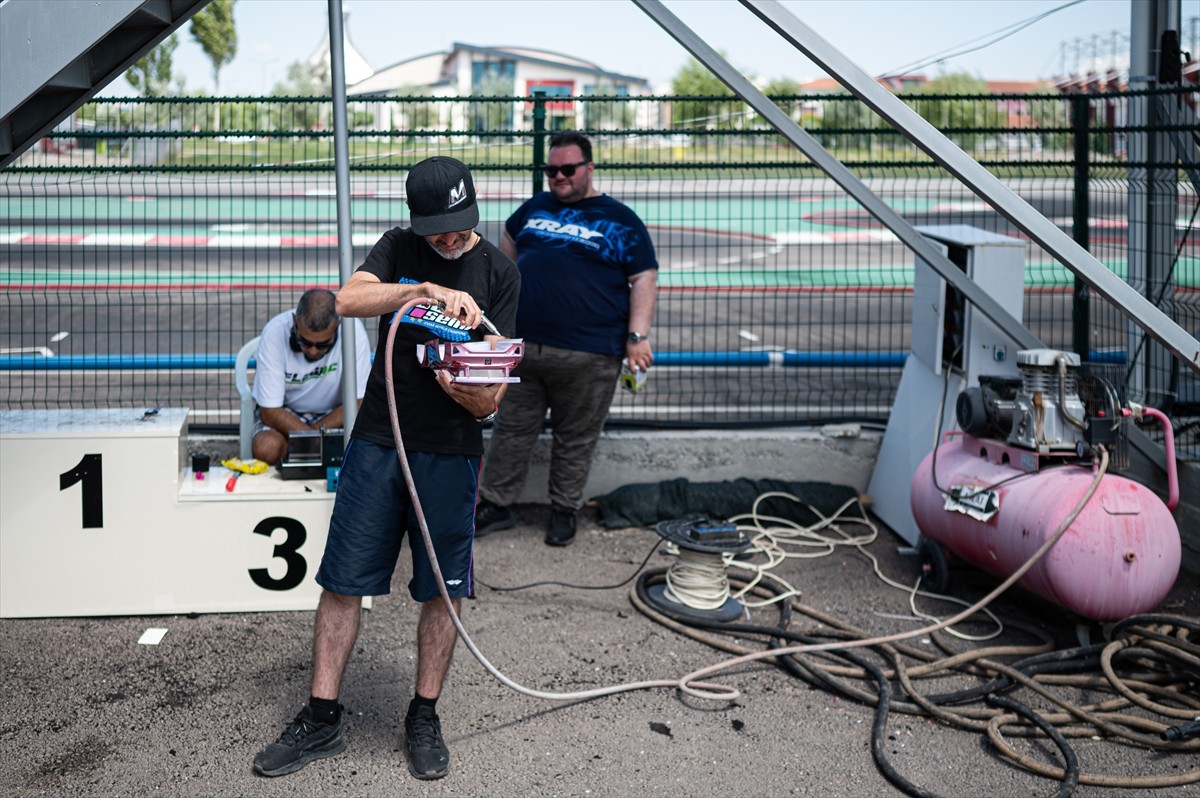 Türkiye Onroad Şampiyonasının (TORC) üçüncü etabı Afyonkarahisar'da gerçekleştirildi. Yaklaşık 40...