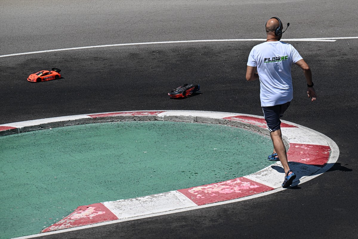 Türkiye Onroad Şampiyonasının (TORC) üçüncü etabı Afyonkarahisar'da gerçekleştirildi. Yaklaşık 40...