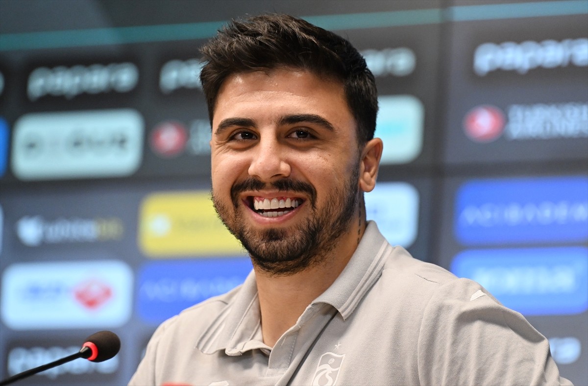 UEFA Avrupa Ligi 3. eleme turunda Avusturya'nın Rapid Wien takımını konuk edecek Trabzonspor'un...