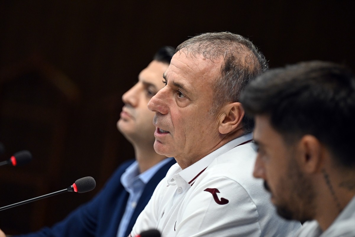 UEFA Avrupa Ligi 3. eleme turunda Avusturya'nın Rapid Wien takımını konuk edecek Trabzonspor'un...