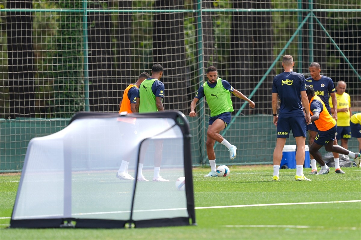 UEFA Şampiyonlar Ligi 3. eleme turunda yarın deplasmanda Fransa'nın Lille takımıyla karşılaşacak...