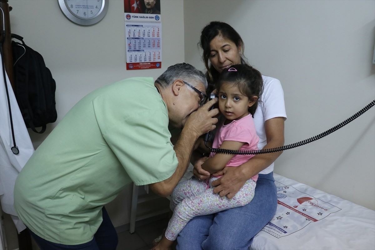 Yalova'da, İl Sağlık Müdürlüğünce uygulanan mobil aile hekimliği hizmeti sayesinde belde ve...