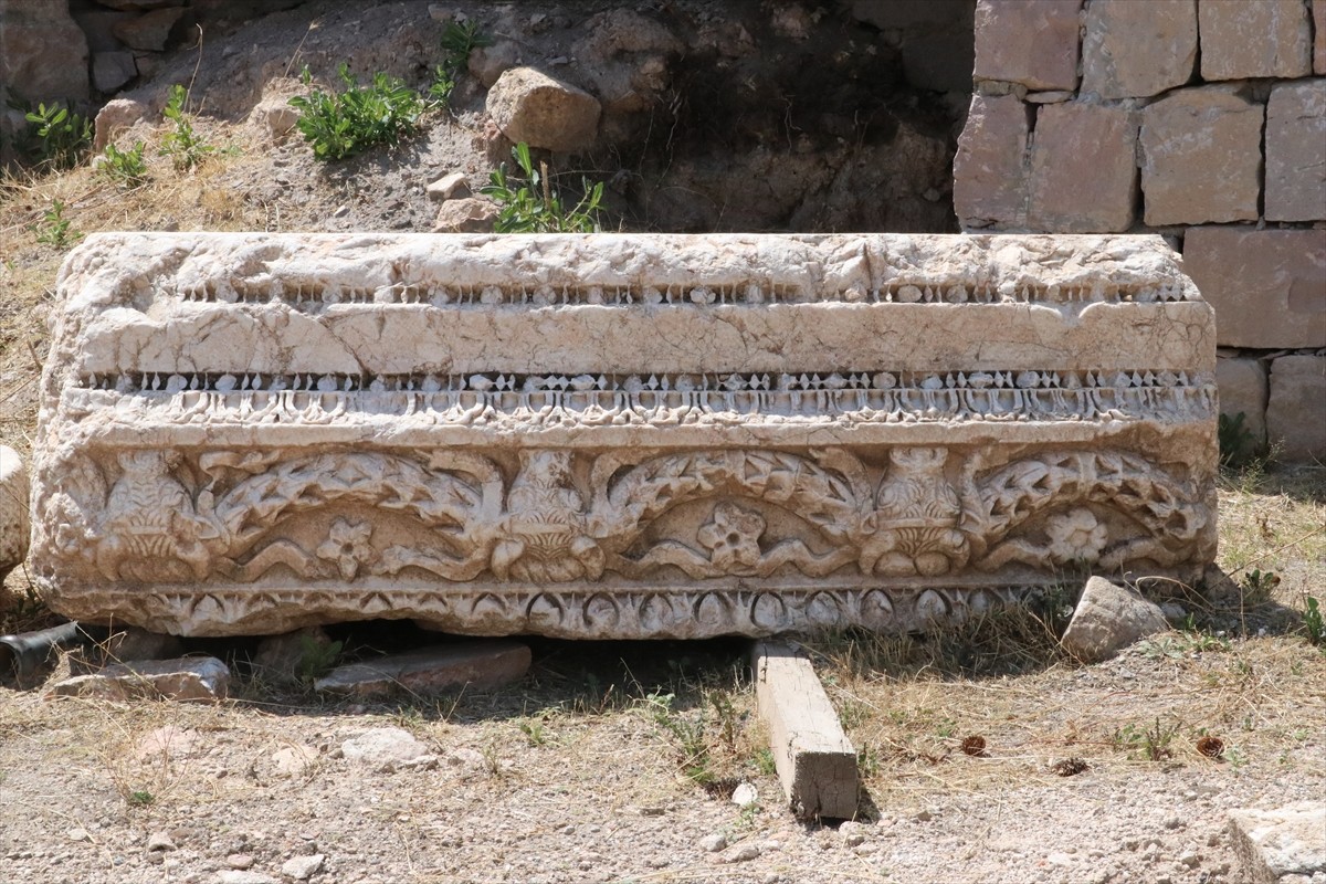 Yozgat'ın Sarıkaya ilçesinde 2018'de UNESCO Dünya Mirası Geçici Listesi'ne alınan ve "Kral Kızı"...