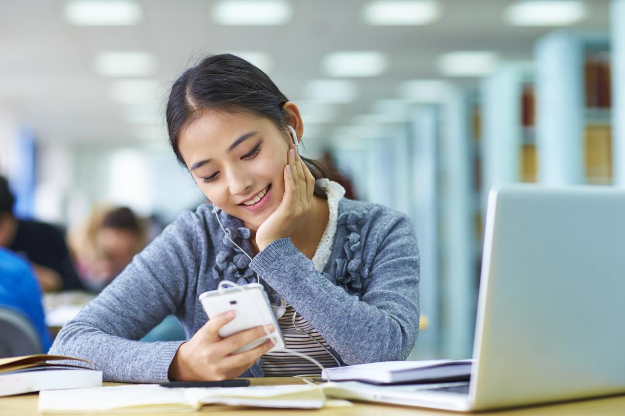 Okula Cep Telefonu Getirmek Yasak mı? MEB'ten 81 İldeki İlk ve Ortaöğretim Okullarına 2024-2025 Eğitim Yılı İçin Genelge