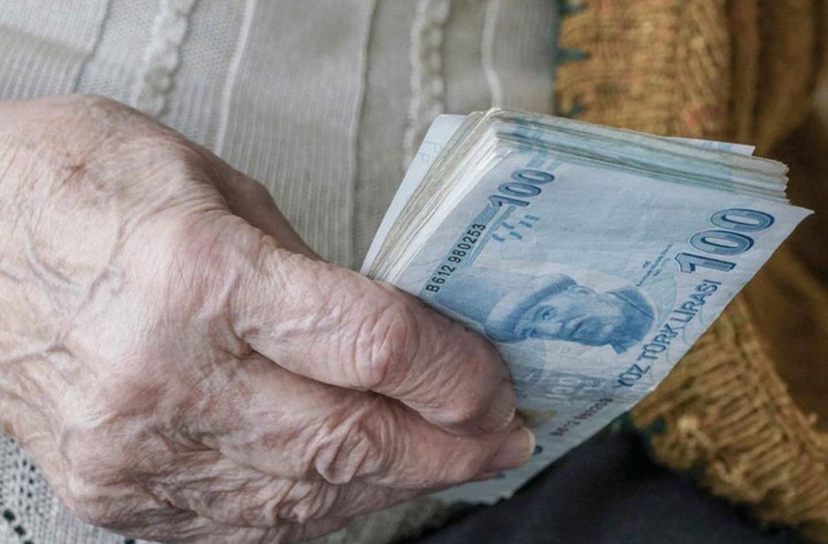 SGK’dan Emeklilere Müjde: Ekim Ayında 15.000 TL Ek Ödeme Duyurusu!