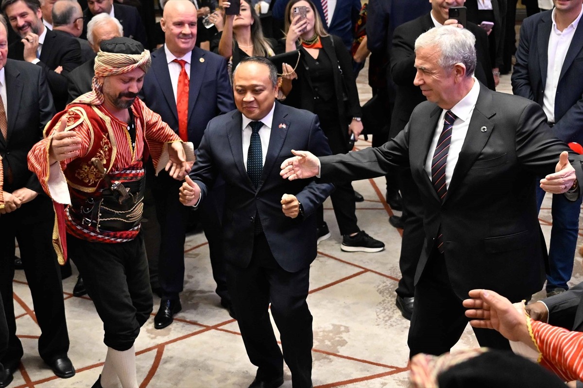 Ankara Büyükşehir Belediyesince (ABB), Ankara'nın başkent oluşunun 101. yılı dolayısıyla...