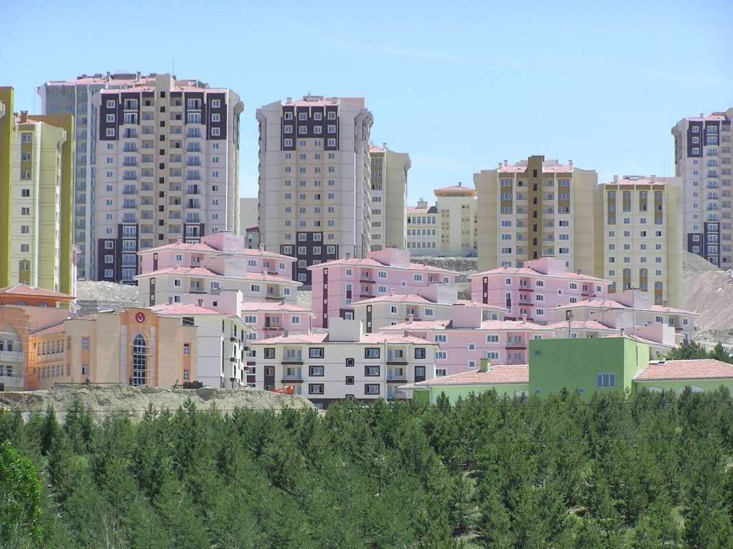 Dar gelirli vatandaş girip oturacak! Yeni sosyal konut projeleri startını verdi