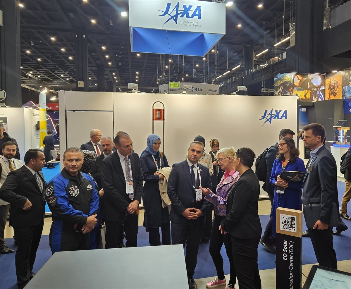 Sanayi ve Teknoloji Bakanı Mehmet Fatih Kacır, İtalya'nın Milano kentinde düzenlenen ve dünyanın...