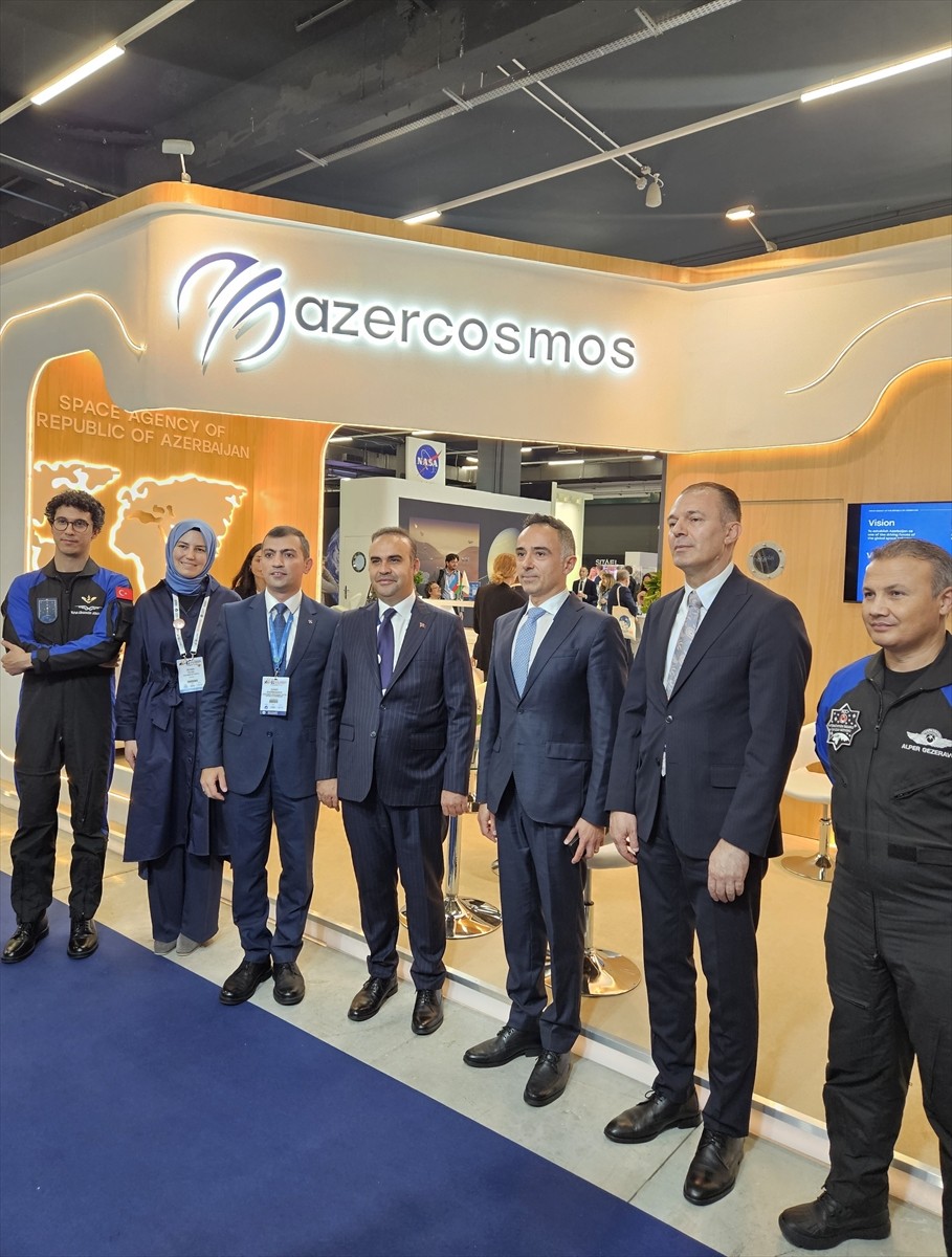 Sanayi ve Teknoloji Bakanı Mehmet Fatih Kacır, İtalya'nın Milano kentinde düzenlenen ve dünyanın...