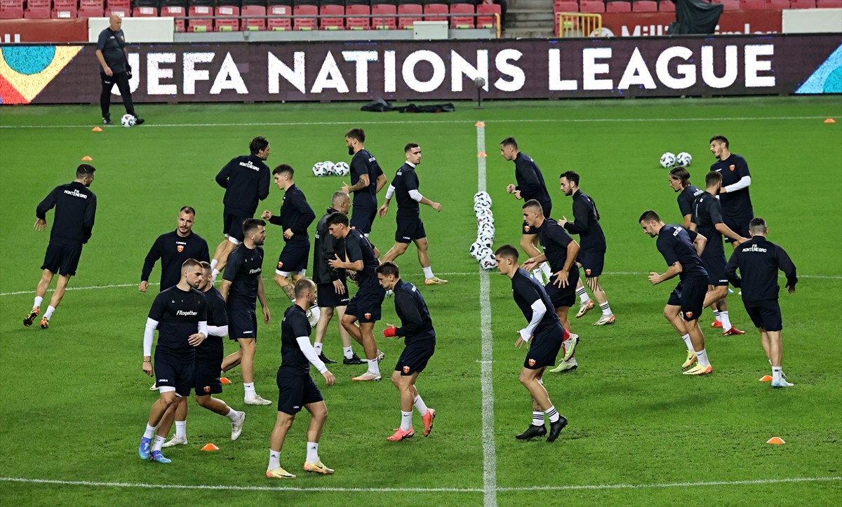 UEFA Uluslar B Ligi 4. Grup üçüncü maçında yarın A Milli Futbol Takımı ile Samsun'da karşılaşacak...