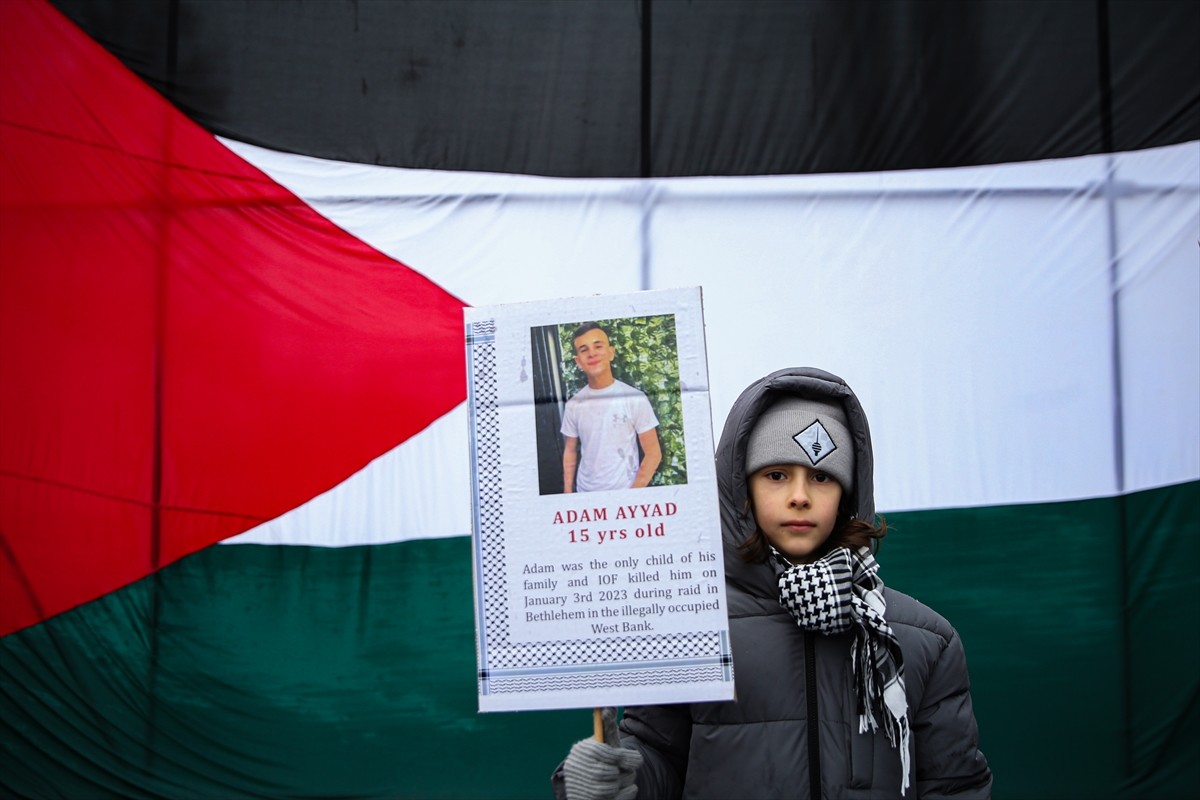 Bosna Hersek'in başkenti Saraybosna'da düzenlenen Filistin halkıyla dayanışma etkinliğinde...
