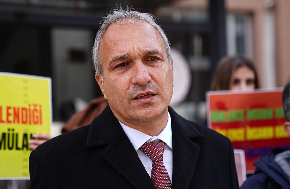 CHP Genel Başkan Yardımcısı Suat Özçağdaş, öğretmen mülakatlarında haksızlık yapıldığı iddiasıyla...