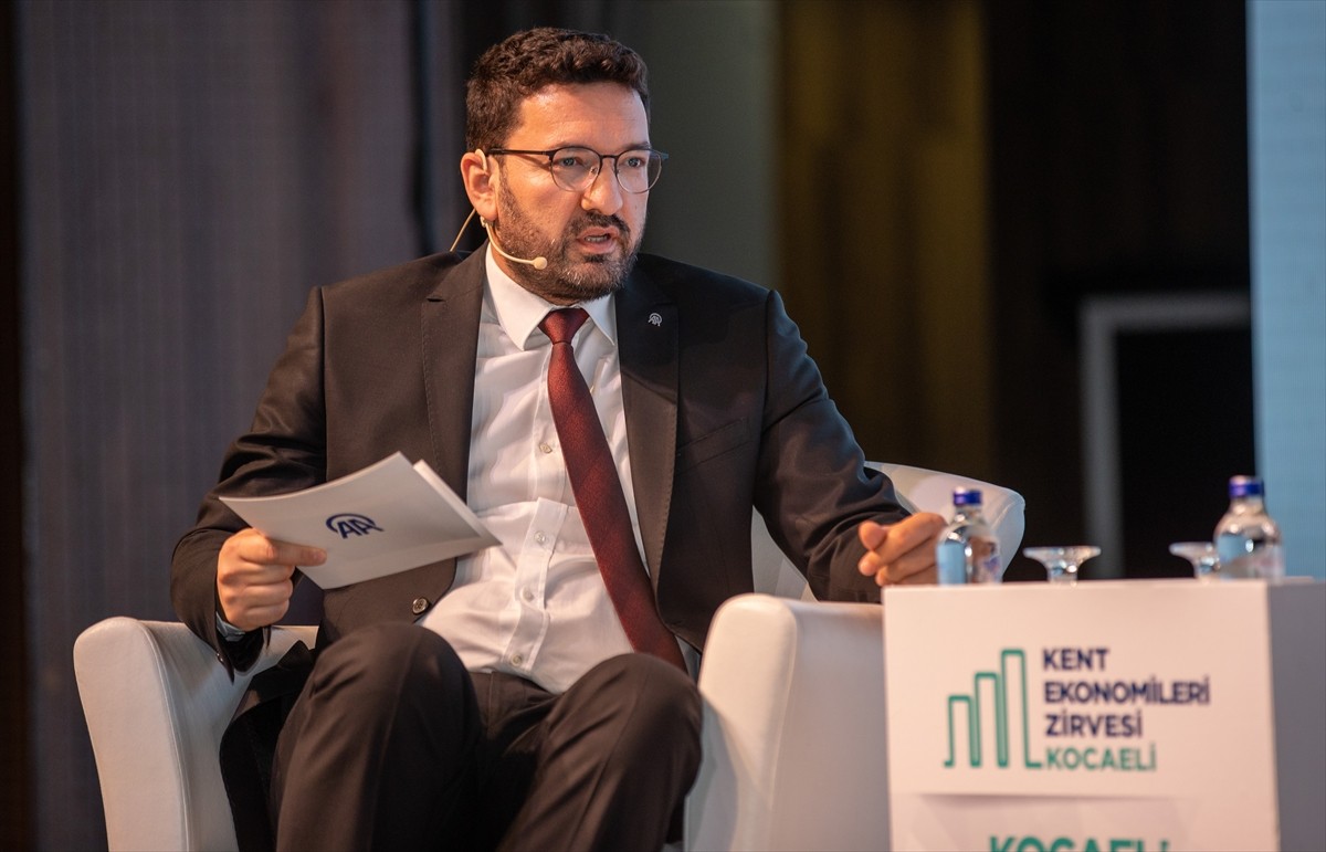 Anadolu Ajansının (AA) düzenlediği "Kocaeli Kent Ekonomileri Zirvesi" Sanayi ve Teknoloji...