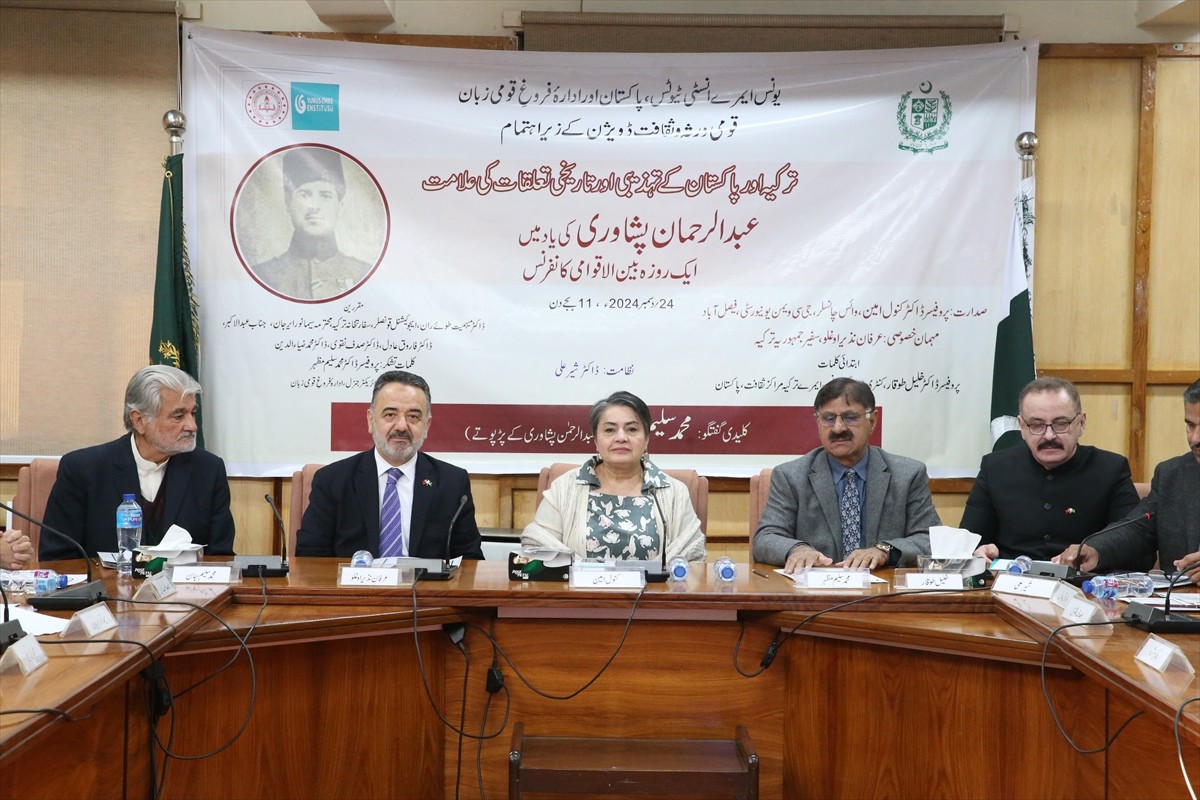 Anadolu Ajansının (AA) ilk muhabirlerinden, Türkiye'nin ilk Kabil Büyükelçisi Abdurrahman...