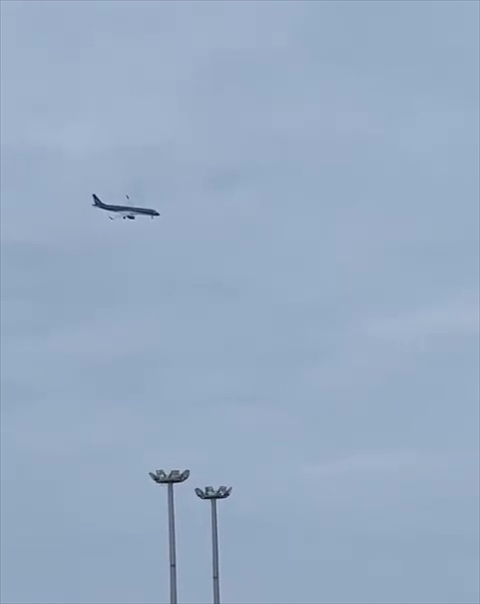 Azerbaycan Hava Yollarına (AZAL) ait uçağın Kazakistan'ın Aktau kenti yakınlarında düştüğü...