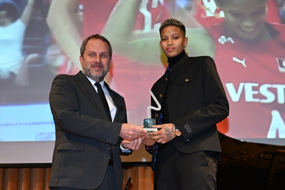 Boğaziçi Üniversitesi Spor Kurulunun bu yıl 14.'sünü düzenlediği Boğaziçi Üniversitesi Spor...