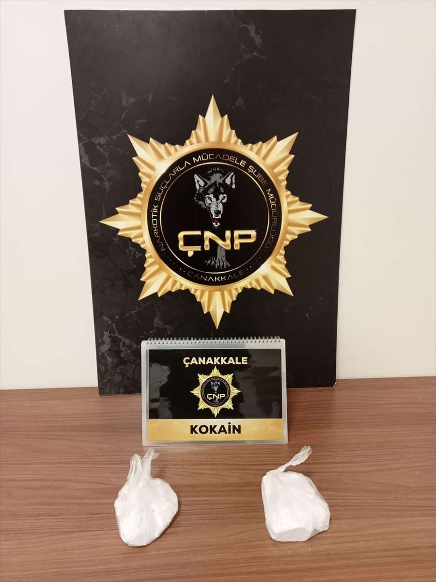 Çanakkale'de uyuşturucu operasyonunda gözaltına alınan 2 şüpheliden 1'i tutuklandı. Aramada, 2...