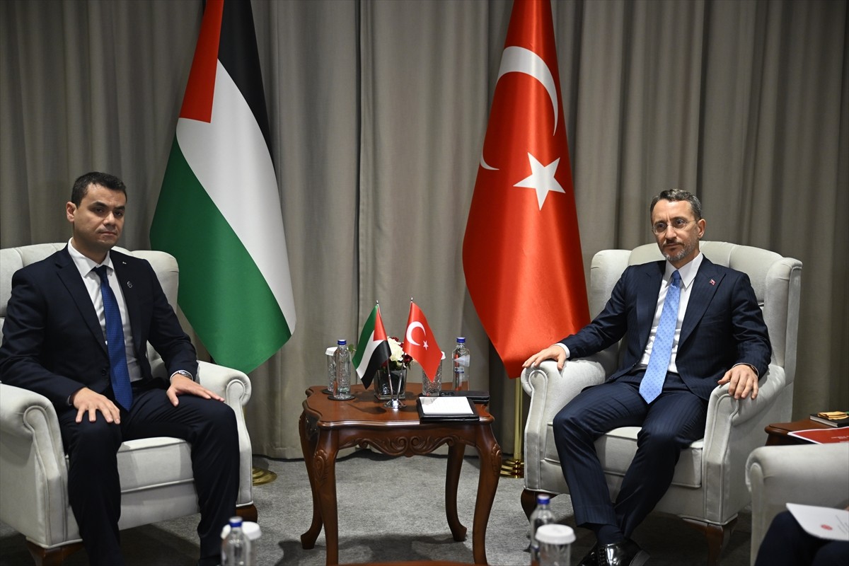 Cumhurbaşkanlığı İletişim Başkanı Fahrettin Altun (sağda), Uluslararası Stratejik İletişim Forumu...