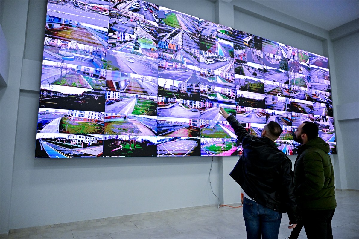 Esenler'de güvenlik, çevre, trafik, yangın ile doğal afetler gibi olaylara müdahale etmek amacıyla...