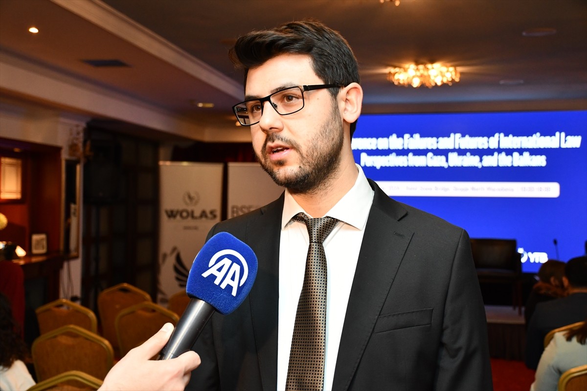 Kuzey Makedonya'nın başkenti Üsküp'te 10 Aralık Dünya İnsan Hakları Günü vesilesiyle "Uluslararası...