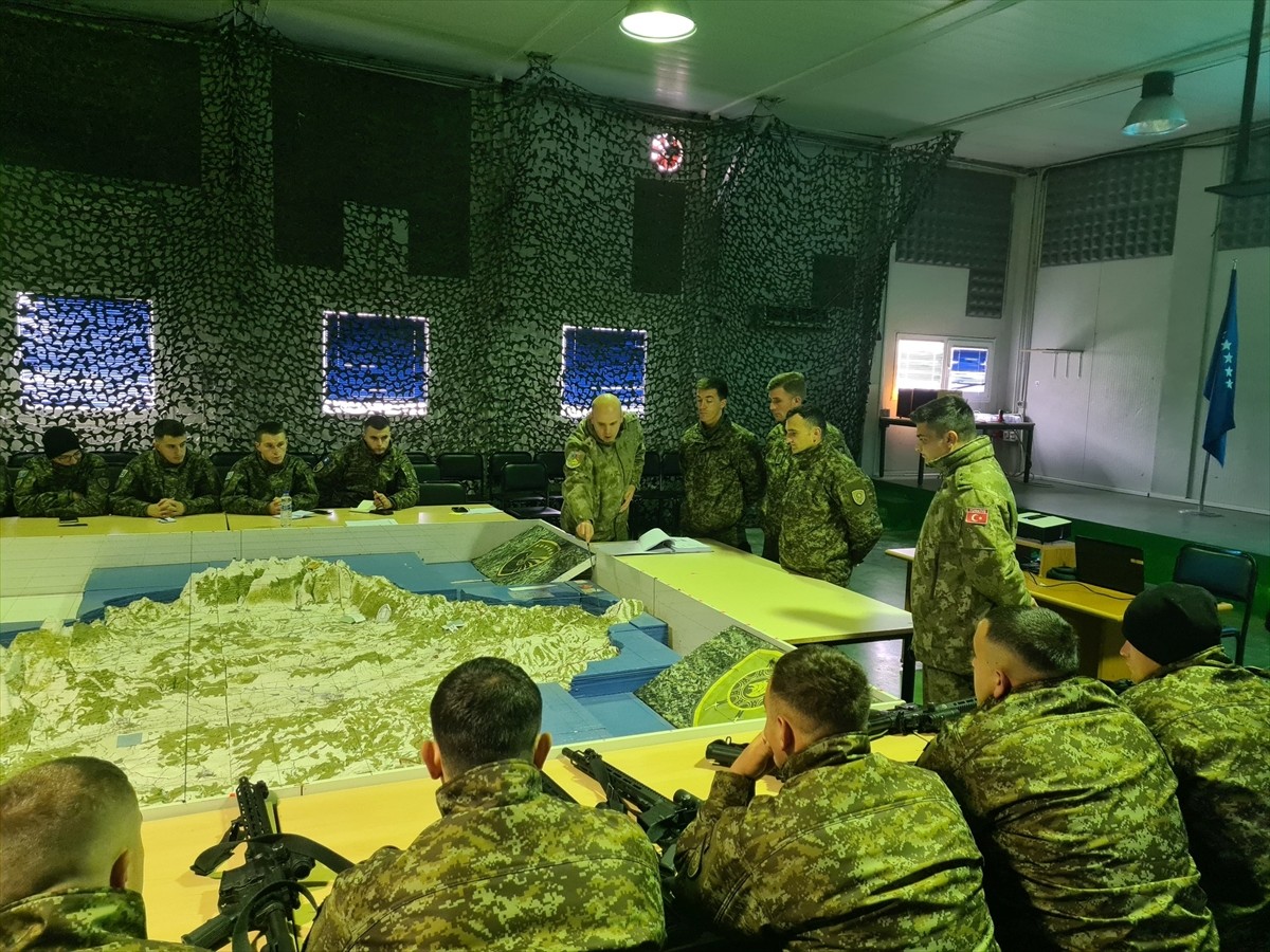 NATO'nun Kosova'daki Barış Gücü (KFOR) bünyesinde görev yapan Türk Temsil Heyeti Başkanlığınca...