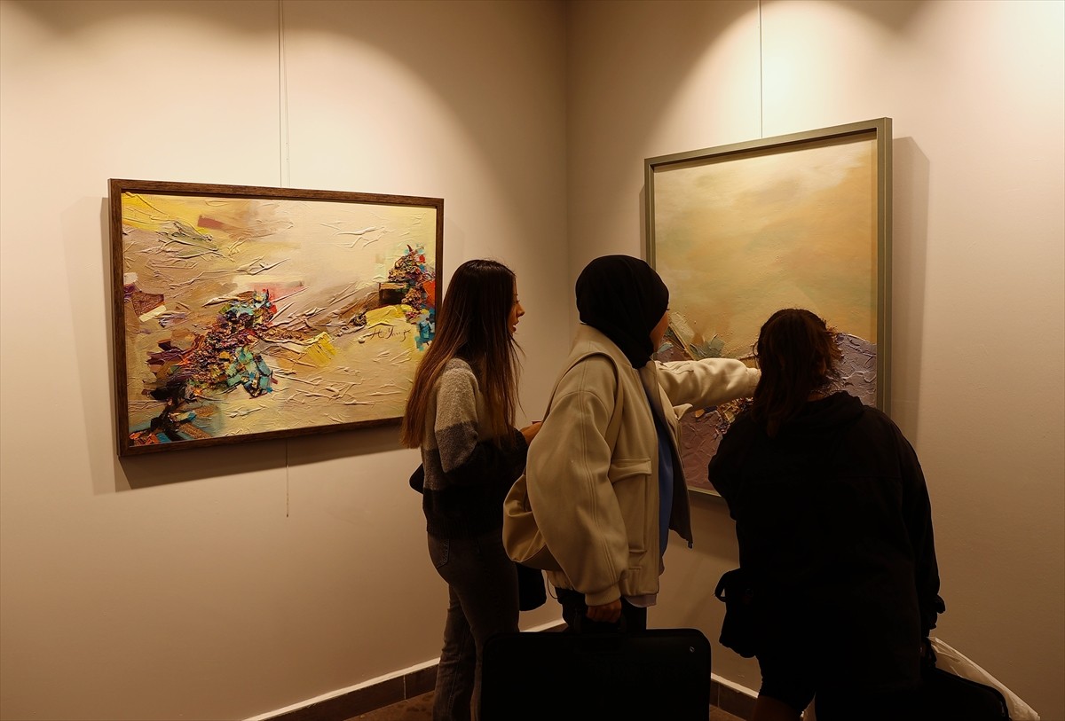 Samsun'da "Geleneksel kenevir dokumacılığının resim sanatı ile buluşması" temalı kişisel resim...