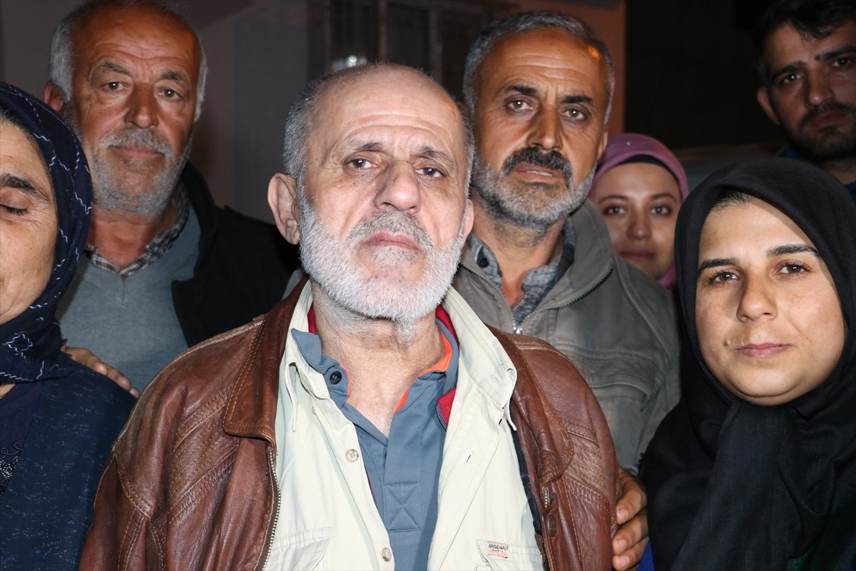 Suriye'de Esed rejiminin devrilmesinin ardından 21 yıldır bulunduğu Şam'daki Adra Cezaevi'nden...