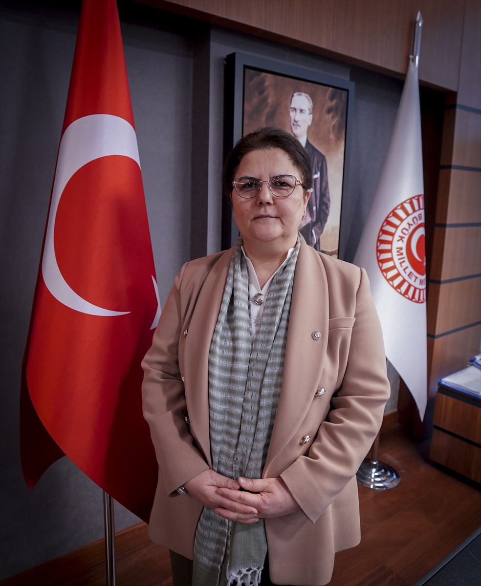 TBMM İnsan Haklarını İnceleme Komisyonu Başkanı ve AK Parti Osmaniye Milletvekili Derya Yanık...