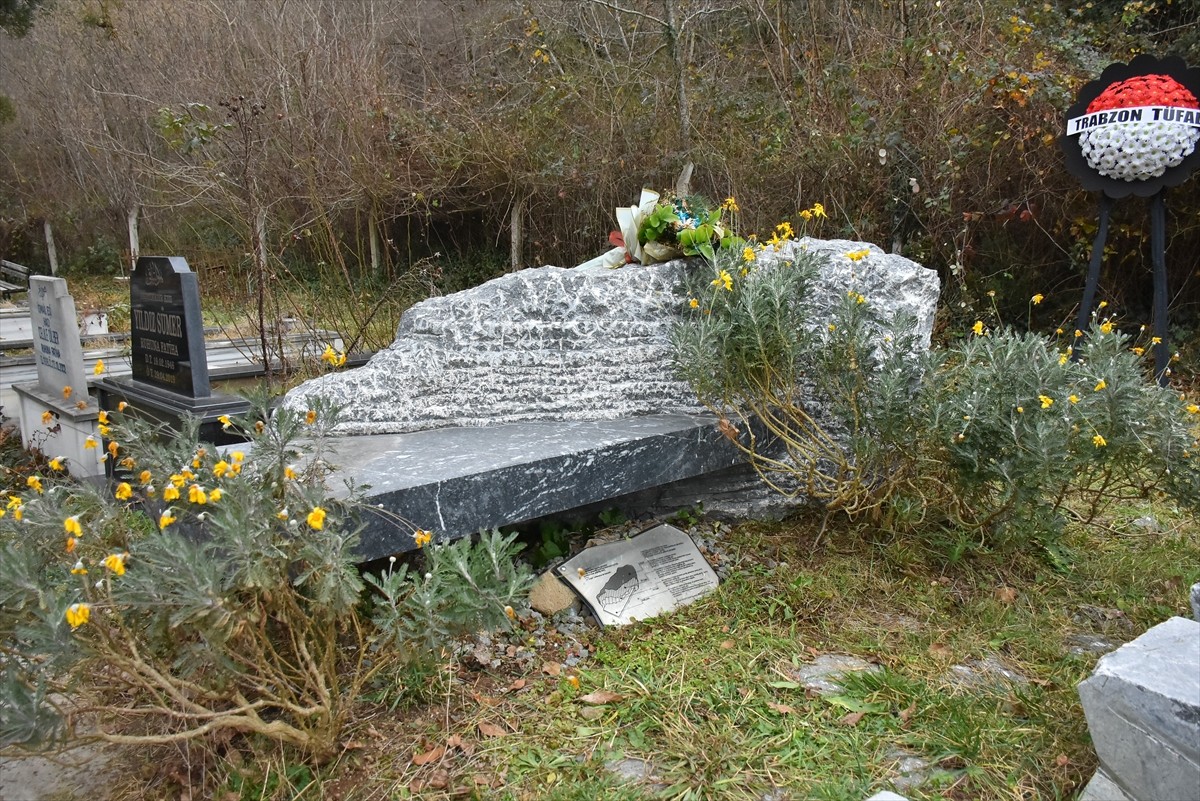 Trabzonspor'da futbolculuk, teknik direktörlük ve kulüp başkanlığı görevinde bulunan tek kişi...