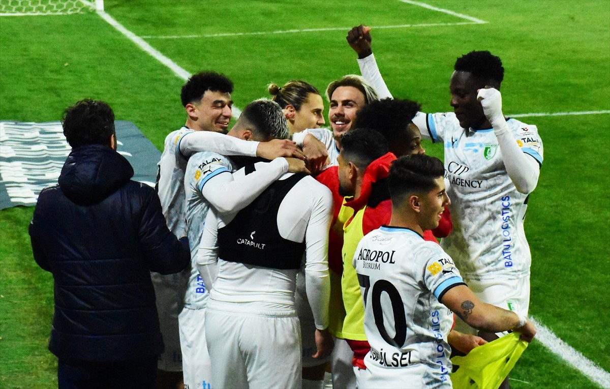 Trendyol Süper Lig'in 16. haftasında Sipay Bodrum FK ile Net Global Sivasspor, Grey Beton Bodrum...