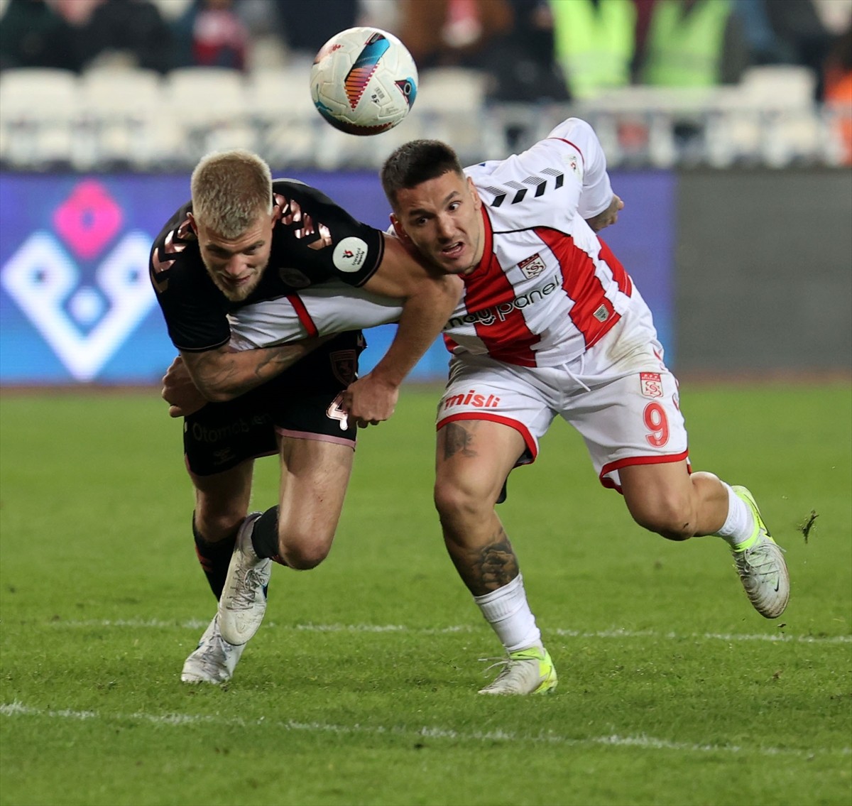 Trendyol Süper Lig'in 17. haftasında Net Global Sivasspor ile Reeder Samsunspor, BG Grup 4 Eylül...