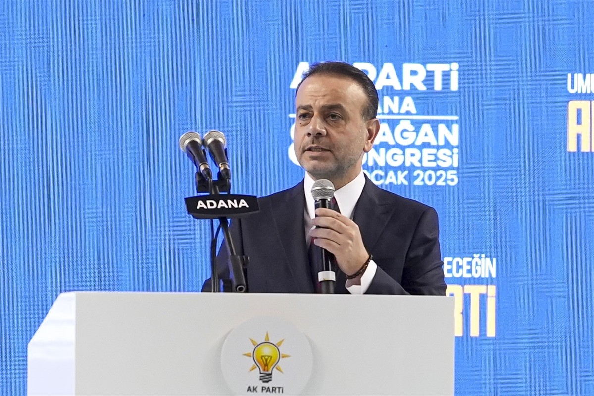 AK Parti Adana 8. Olağan İl Kongresi Serinevler Spor Salonu’nda düzenlendi.