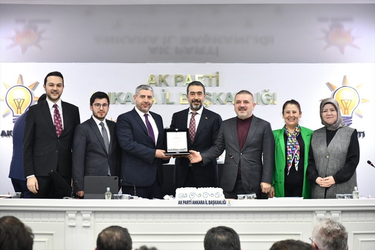 AK Parti Ankara İl Başkanlığından yapılan açıklamaya göre, Ankara İl Başkanlığı, üye kaydında AK...