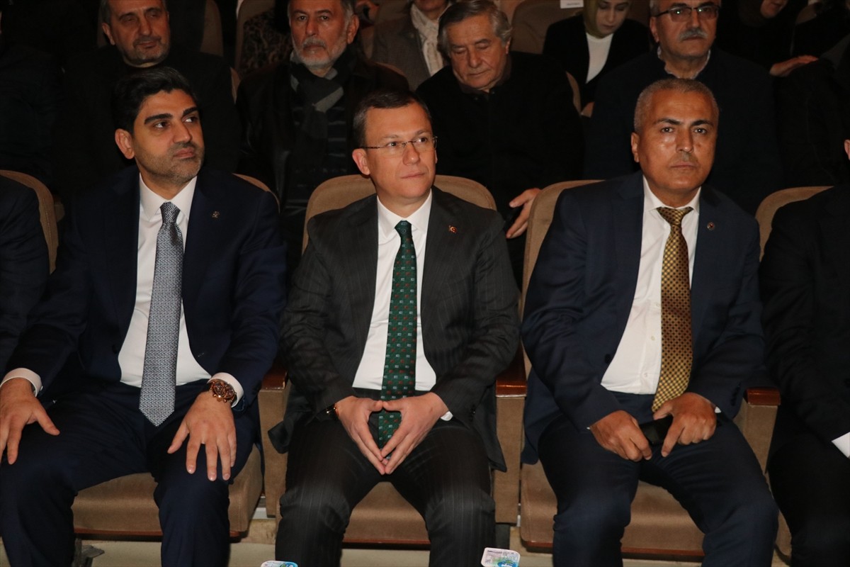 AK Parti Genel Sekreteri Fatih Şahin, AK Parti Karabük İl Gençlik Kolları 7. Olağan Kongresi'ne...
