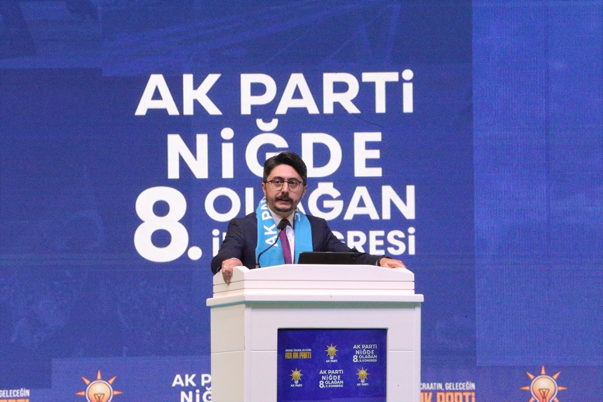 AK Parti Niğde 8. Olağan İl Kongresi, Merkez Spor Salonu'nda düzenlendi. AK Parti Niğde İl...