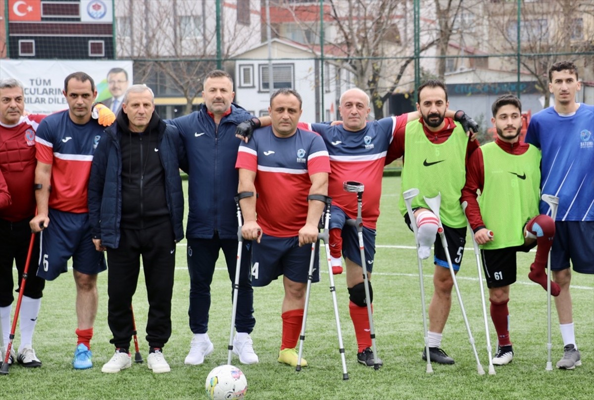 Ampute Futbol Süper Lig'de mücadele eden Trabzon Büyükşehir Belediyesi Ampute Futbol Takımı, ligde...