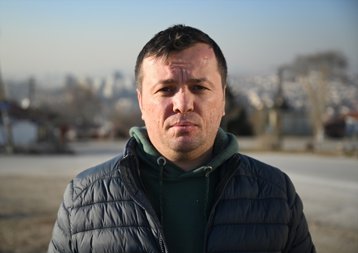 Ankara'da bir kadının sahipsiz köpeklerin saldırısına uğradığı anlar, cep telefonu kamerasıyla...