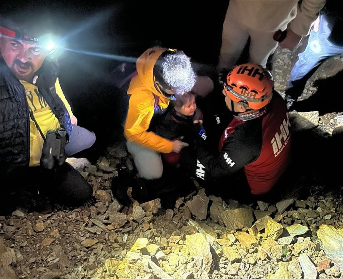 Antalya'nın Gazipaşa ilçesinde dün kaybolan 2 yaşındaki kız çocuğu bulundu.