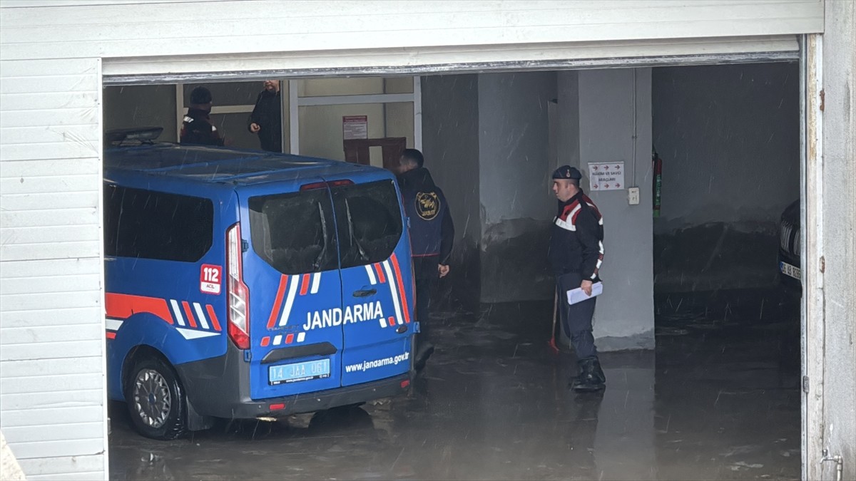 Bolu Kartalkaya Kayak Merkezi'nde 78 kişinin yaşamını yitirdiği otel yangınına ilişkin soruşturma...