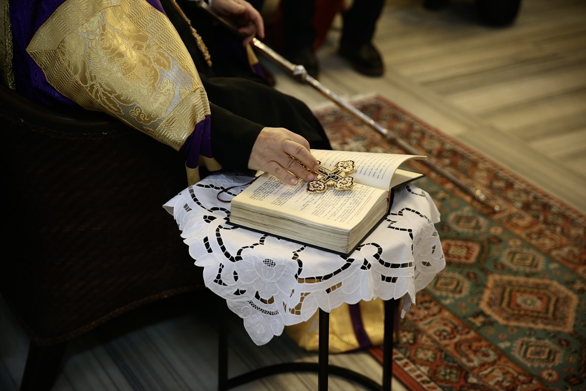 Bursa'nın Mudanya ilçesinde, Ortodoks inancına göre Hz. İsa’nın doğumu ve vaftiz edilişinin yıl...