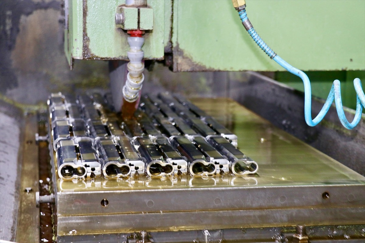 Doğu Karadeniz'de silah üretim alanında faaliyet gösteren Trabzon Silah Sanayi AŞ (TİSAŞ) seri...