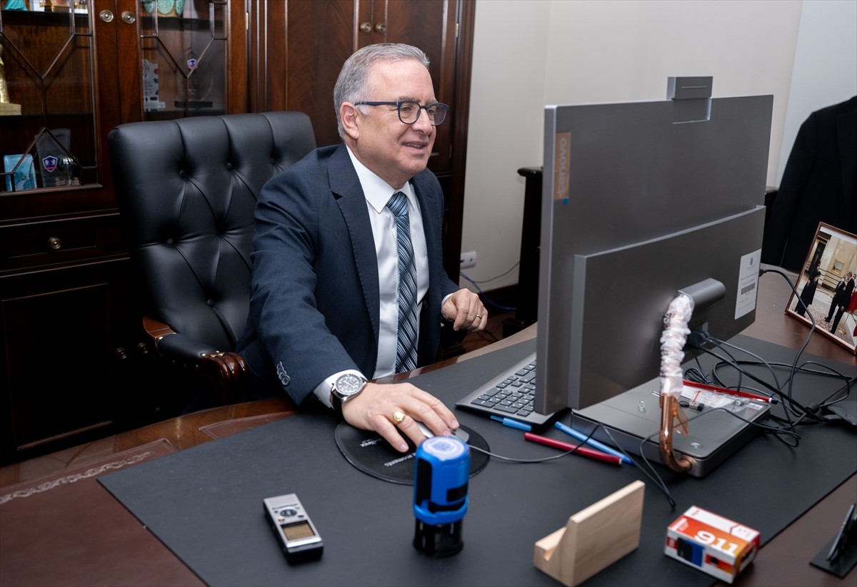 Dominik Cumhuriyeti'nin Ankara Büyükelçisi Elvis Antonio Alam Lora, Anadolu Ajansının (AA)...