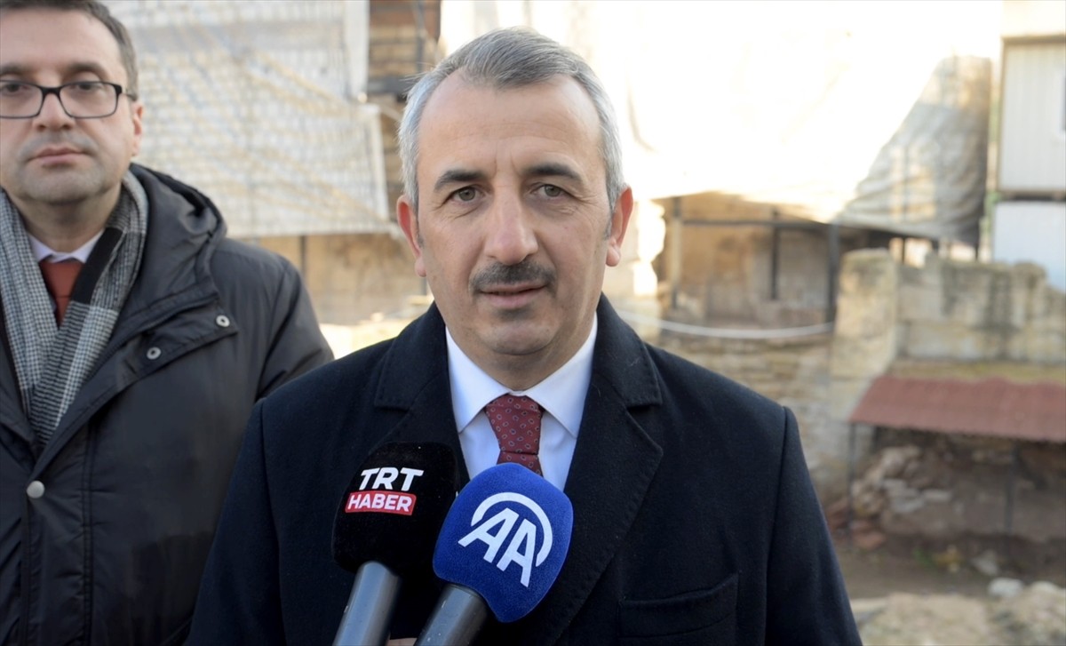 Edirne'de son dönemde başlatılan yadigar eserlerin ihyası noktasındaki çalışmalar hızla devam...