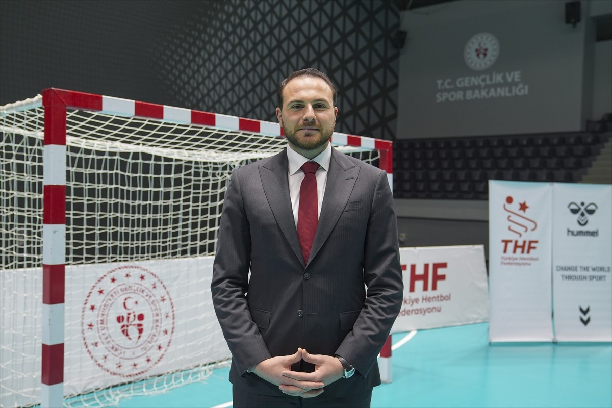 Federasyonun geçen yıl 27 Eylül'de yapılan genel kurulunda başkanlığa seçilen Türkiye Hentbol...